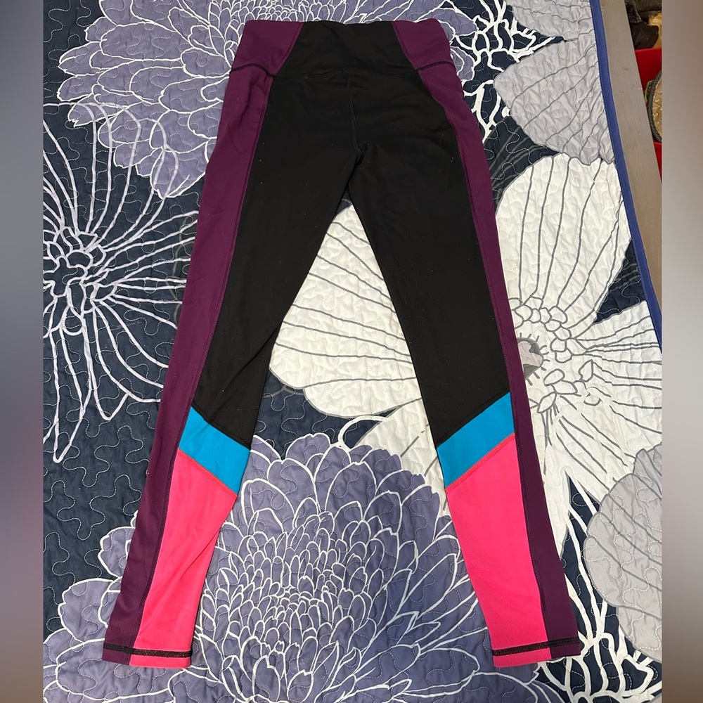 Victoria’s Secret colorblock leggings